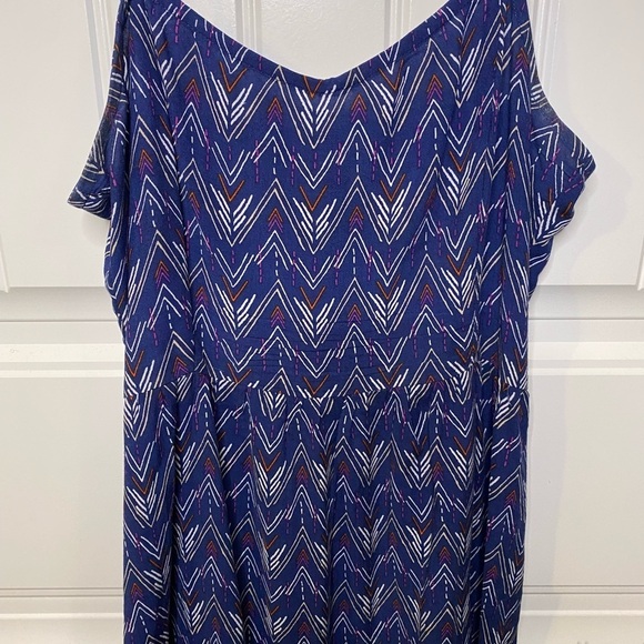 H&M Blue Chevron Print Drop Waist Dress - Picture 8 of 8